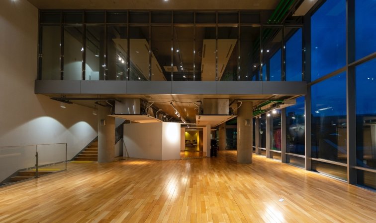 Commercial floors from Plaza Carpet & Hardwood Floor Company in Los Angeles
